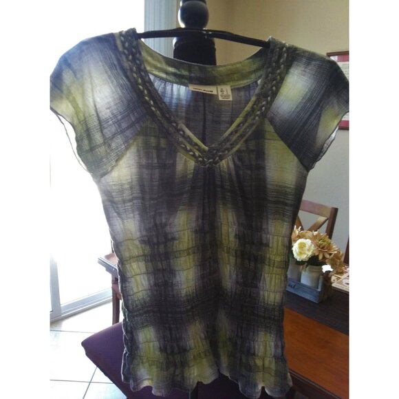 DKNY Jeans Plaid Smocked Stretch Cap Sleeve Top Size L V-Neck - Picture 2 of 8